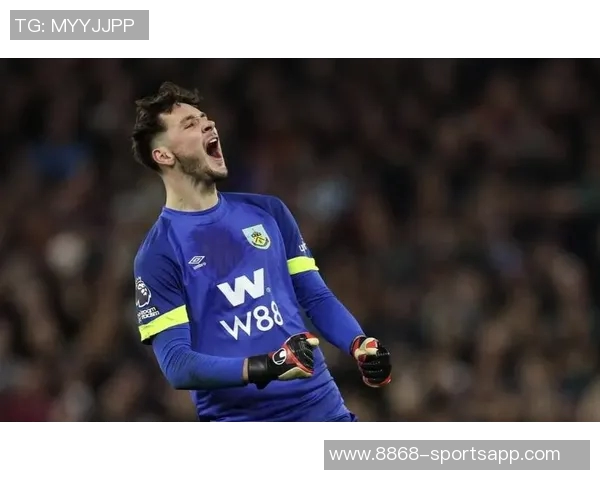 拉斐尔谈库尼亚状态不佳强调阿莫林及全队需共同提升